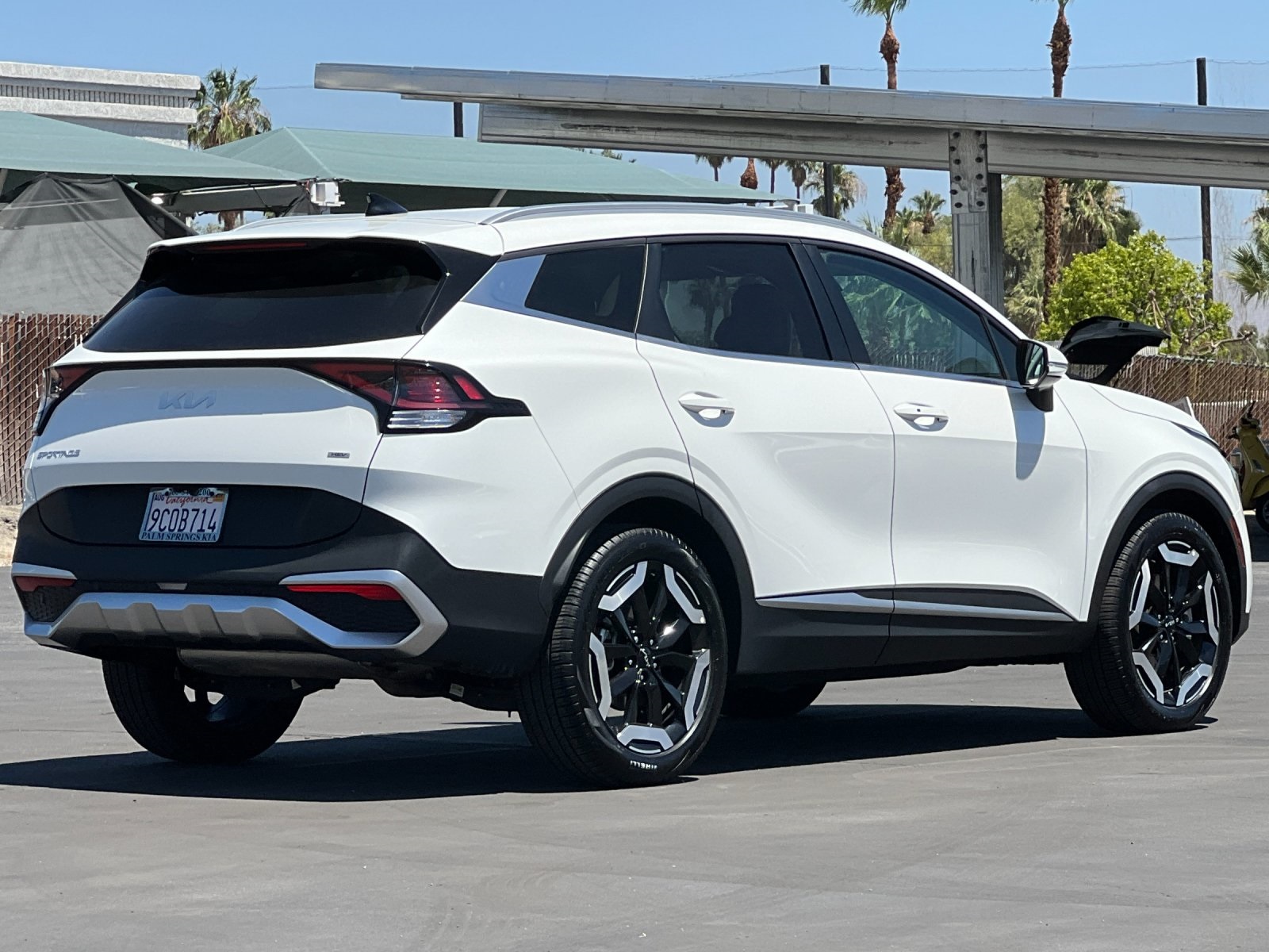 2023 Kia Sportage Hybrid EX photo 2