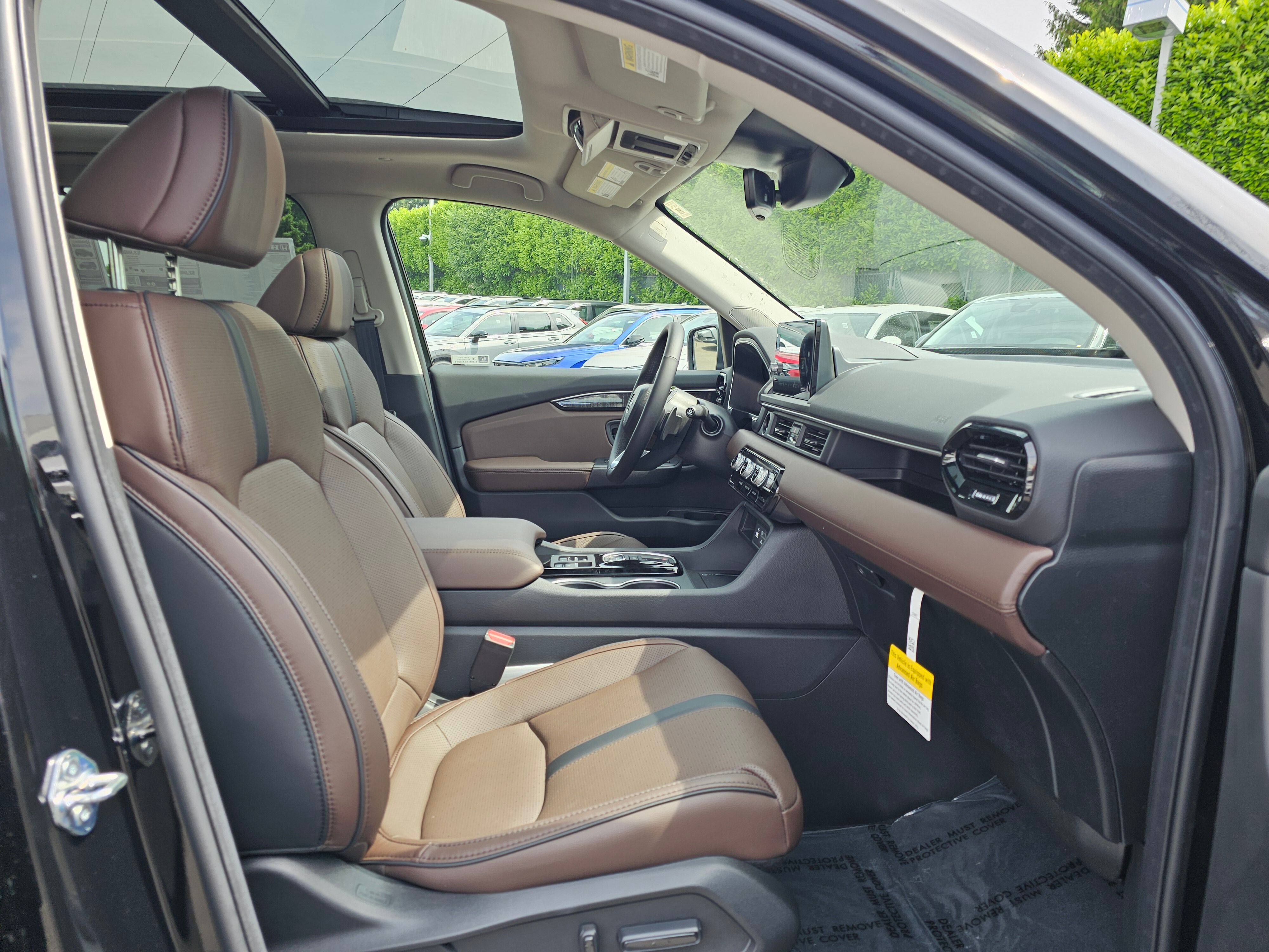 2025 Honda Pilot Elite photo 2