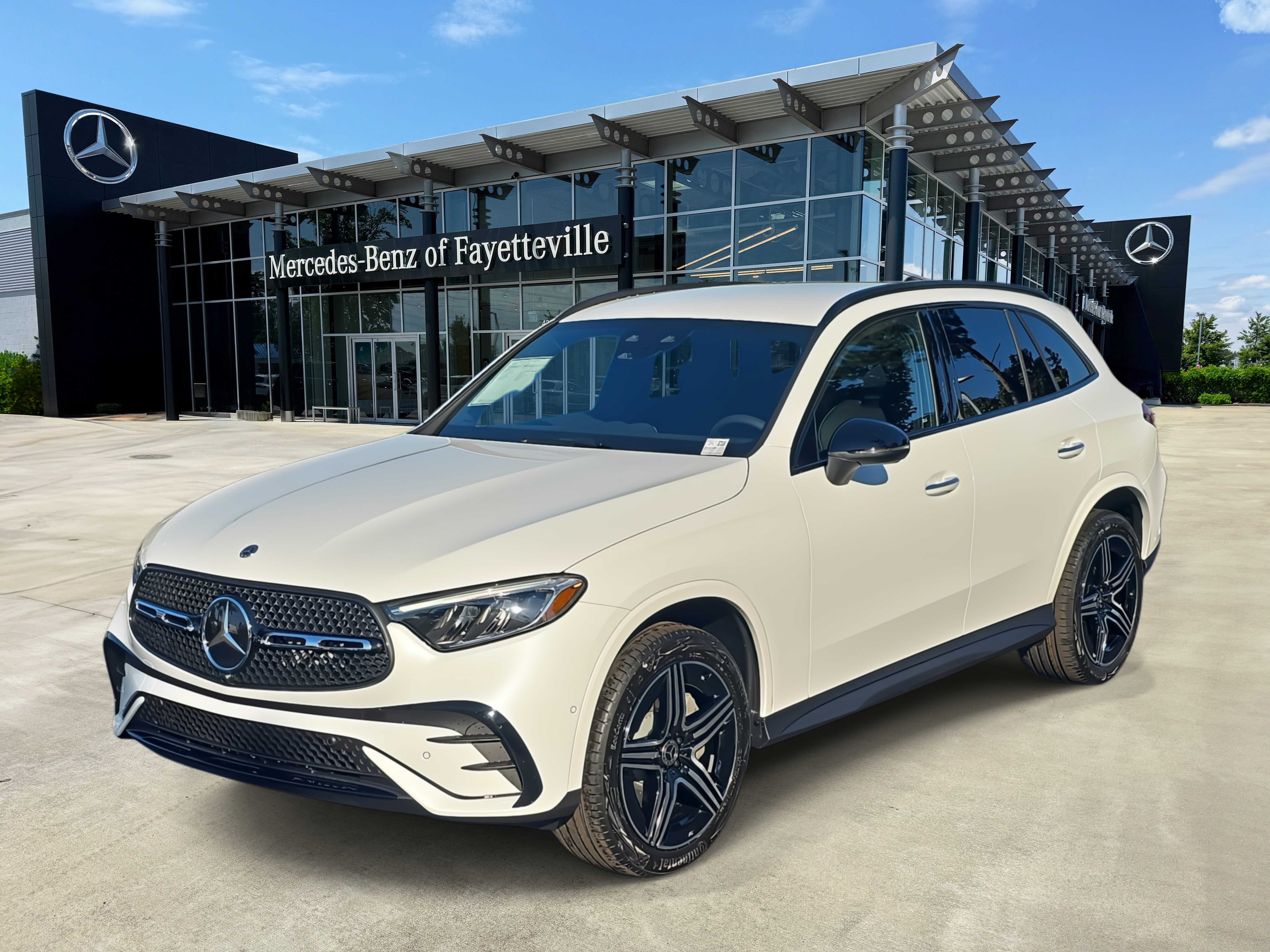 2026 Mercedes-Benz GLC Base's photo