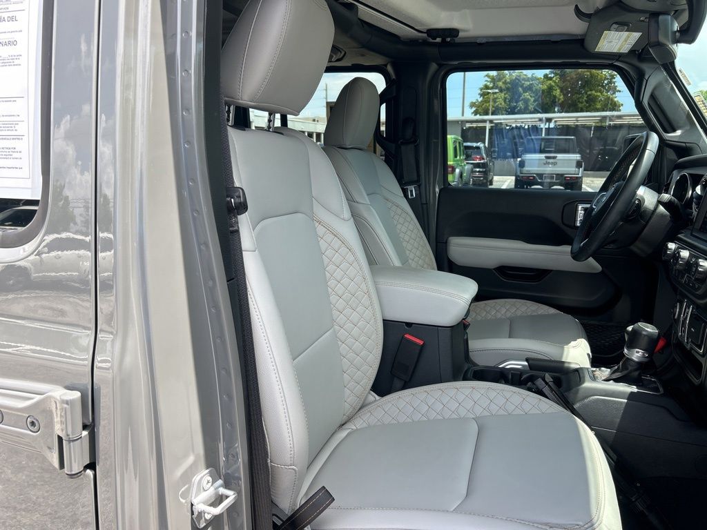 2022 Jeep Gladiator High Altitude photo 23