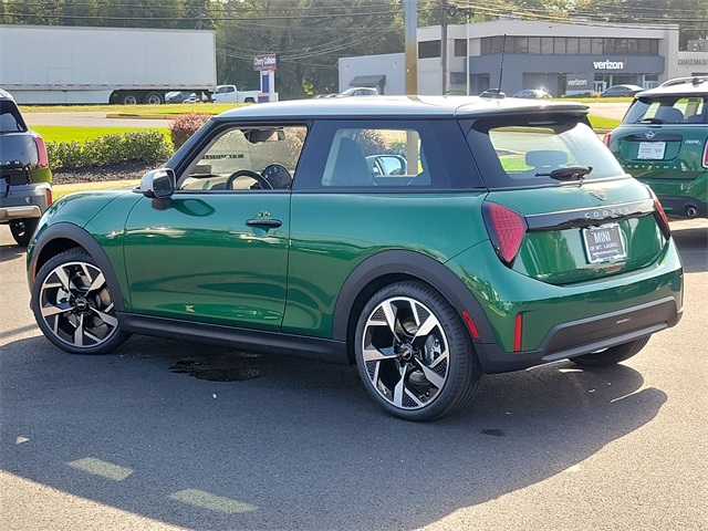 2025 Mini Cooper 2 Door Hardtop Signature photo 5