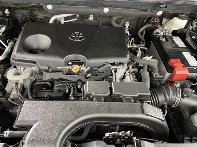 2021 Toyota RAV4 LE photo 28