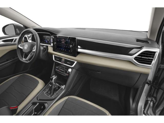 2025 Volkswagen Taos SE photo 14