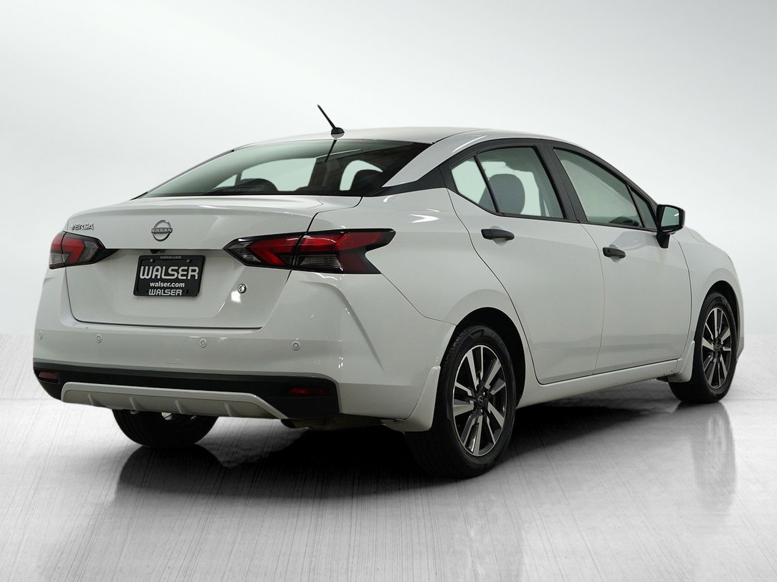 2024 Nissan Versa S photo 4