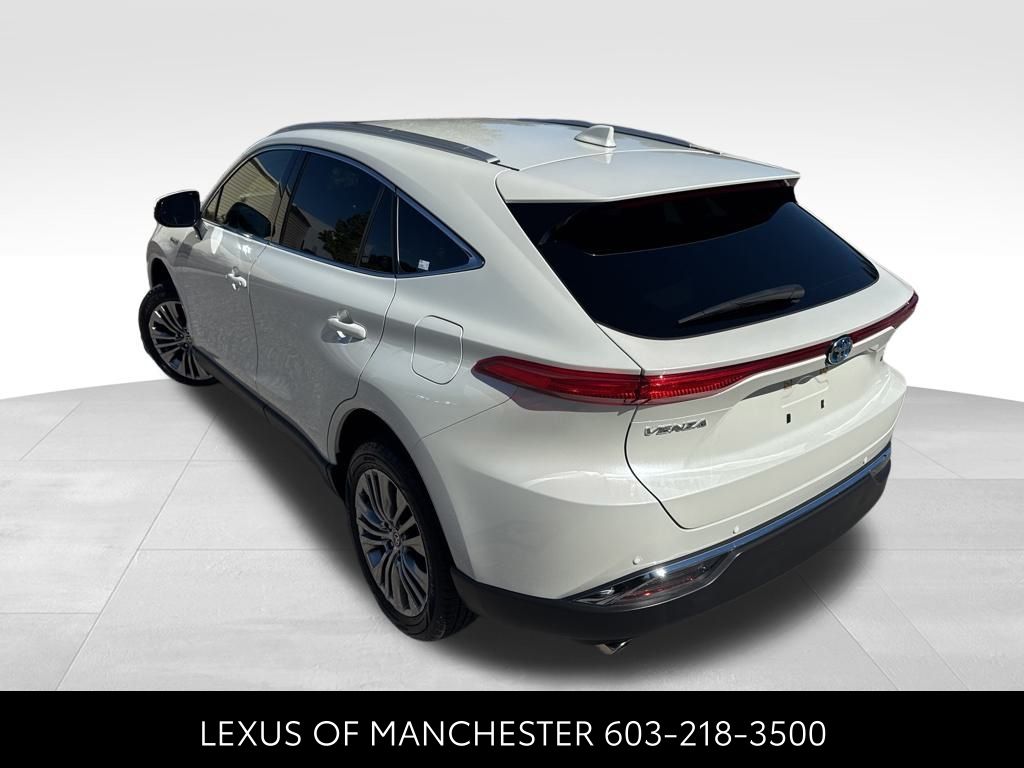2021 Toyota Venza XLE photo 4