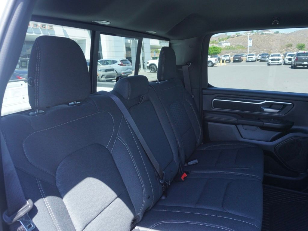 New 2026 Bright White Clear-Coat Exterior Paint RAM Big Horn Sport Appearance Edition image 25