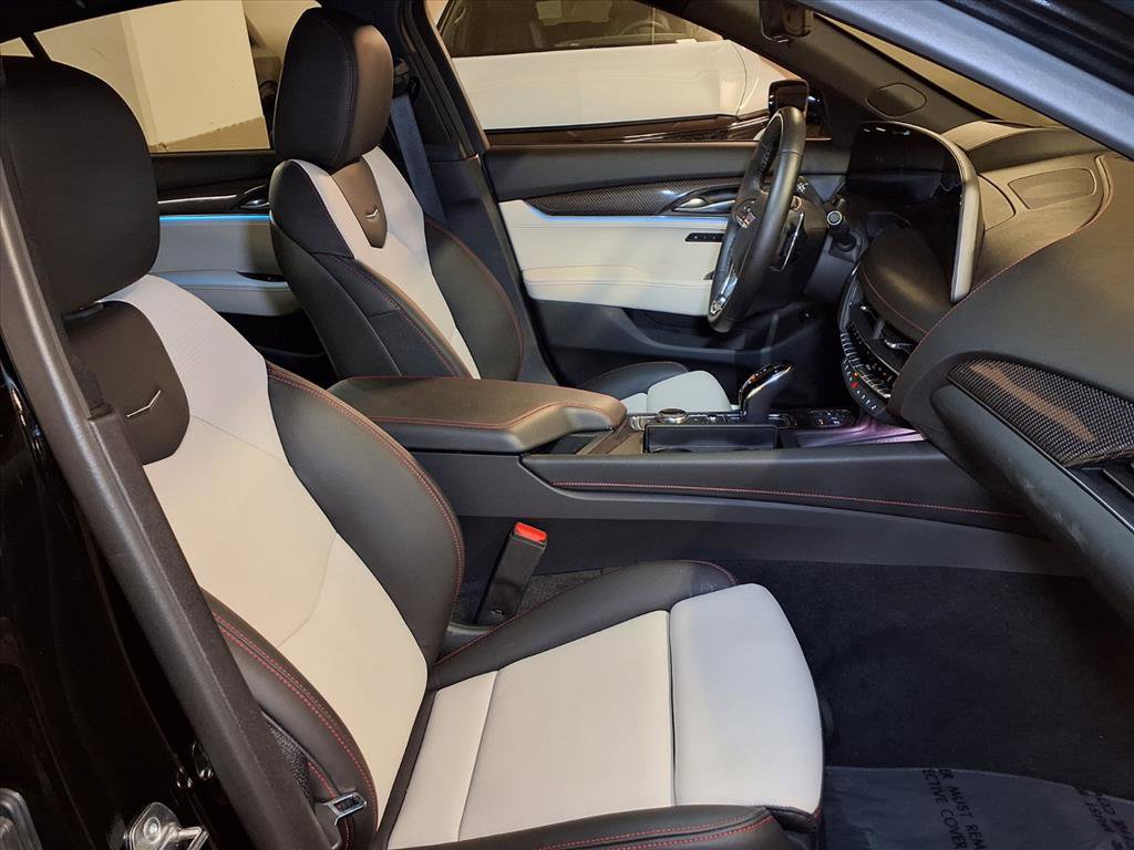 2025 Cadillac CT5 photo 6