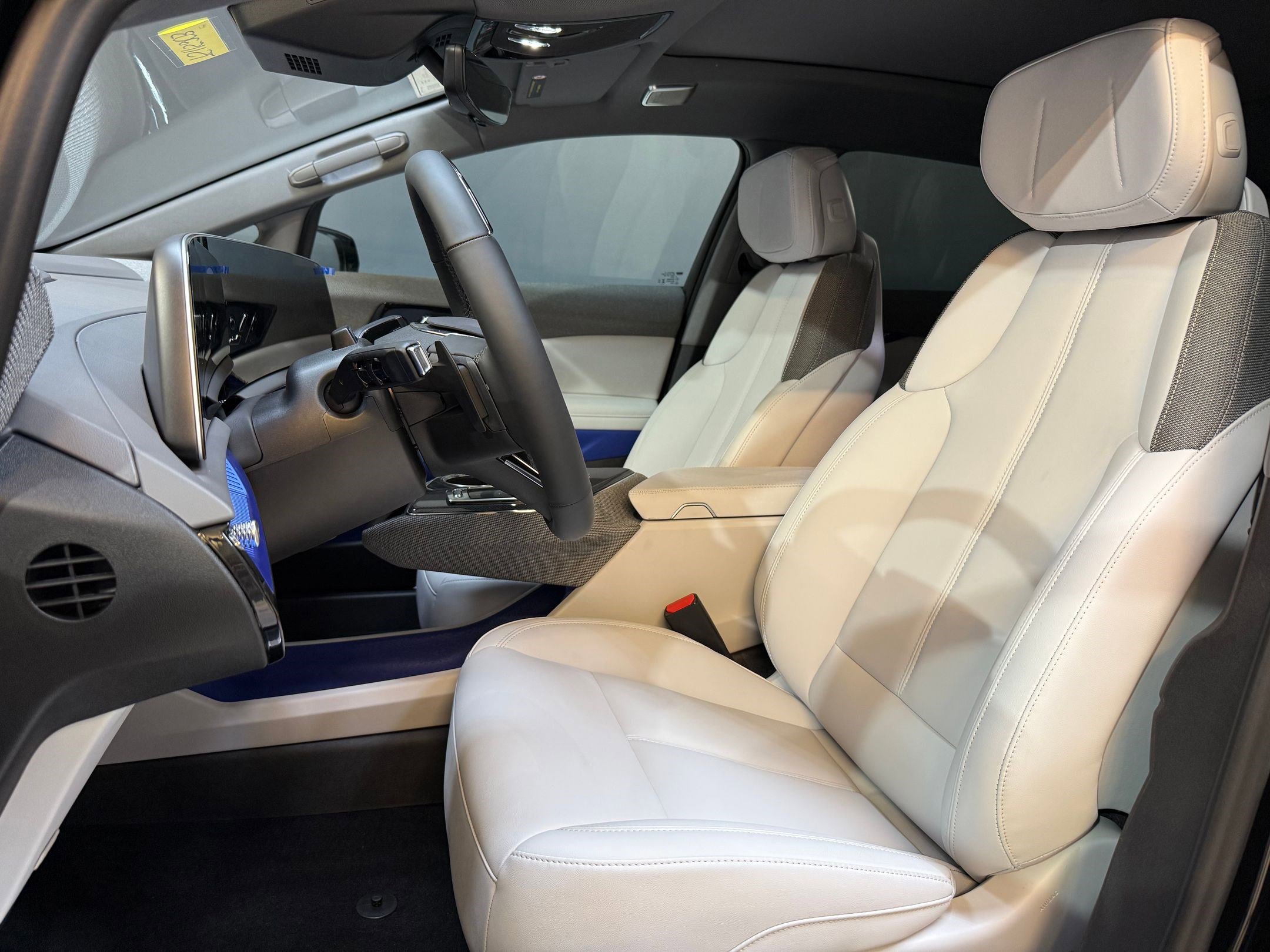 2026 Cadillac Optiq Sport photo 4