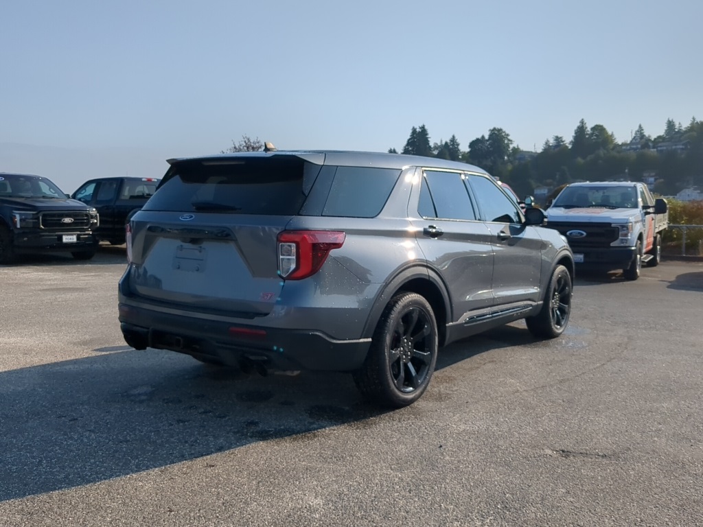 2021 Ford Explorer ST photo 13