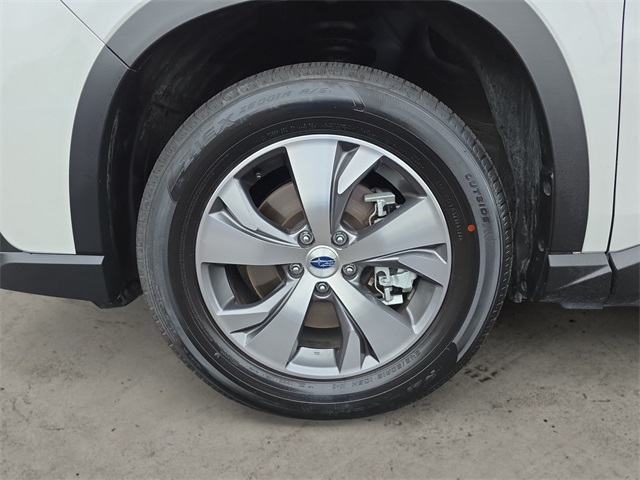 2024 Subaru Ascent Premium photo 14