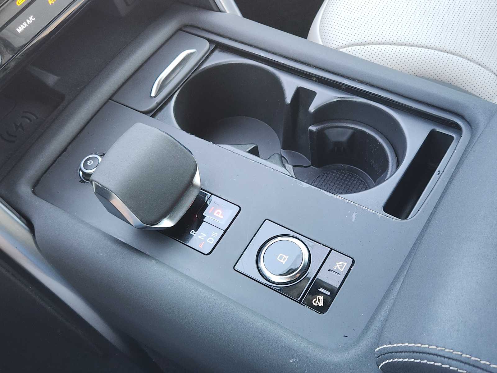 2021 Land Rover Discovery HSE R-Dynamic photo 17