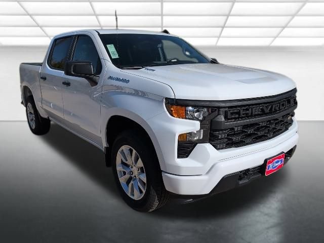 2026 Chevrolet Silverado 1500 Custom's photo