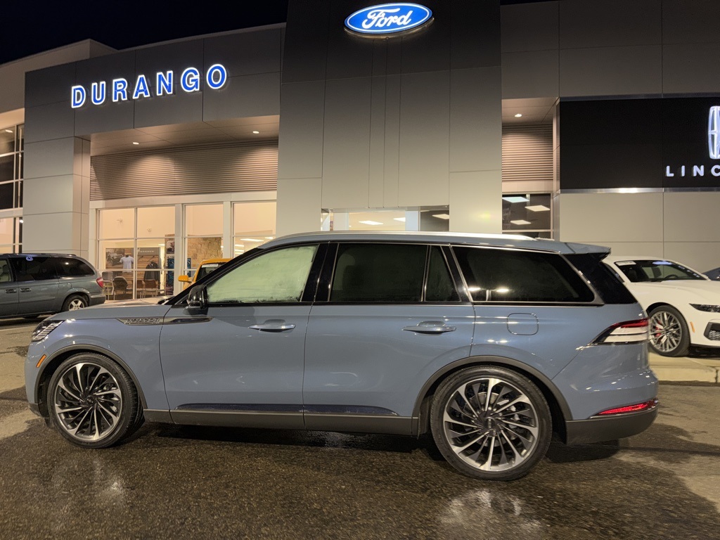 2025 Lincoln Aviator Reserve's photo