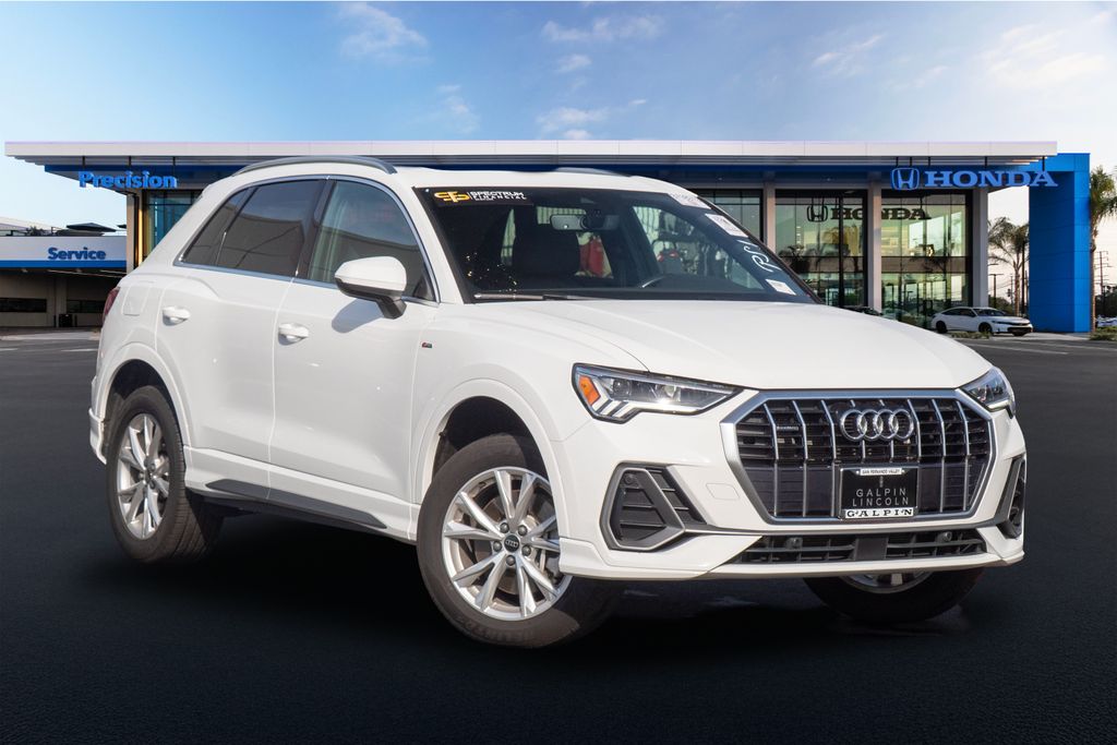 2024 Audi Q3 S Line Premium's photo
