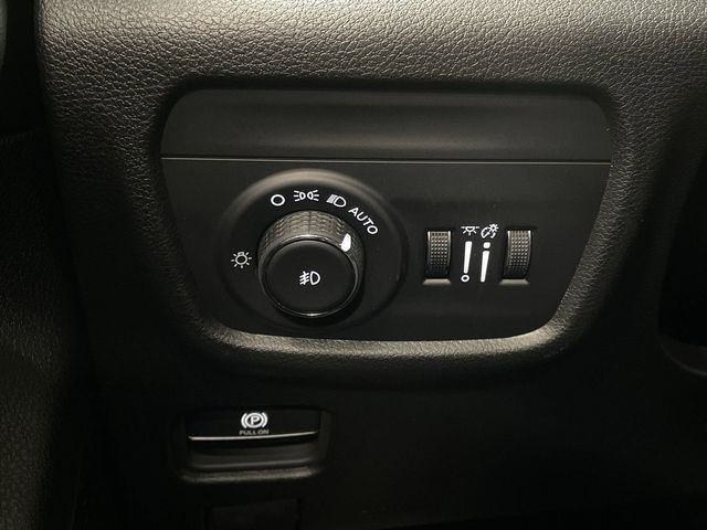 2025 Jeep Grand Cherokee Limited photo 22