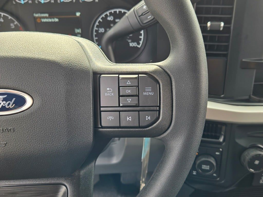 2026 Ford F-250 photo 27