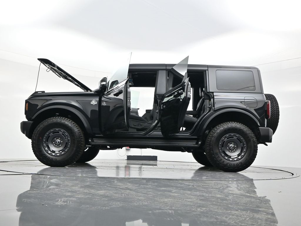 2025 Ford Bronco Outer Banks photo 51
