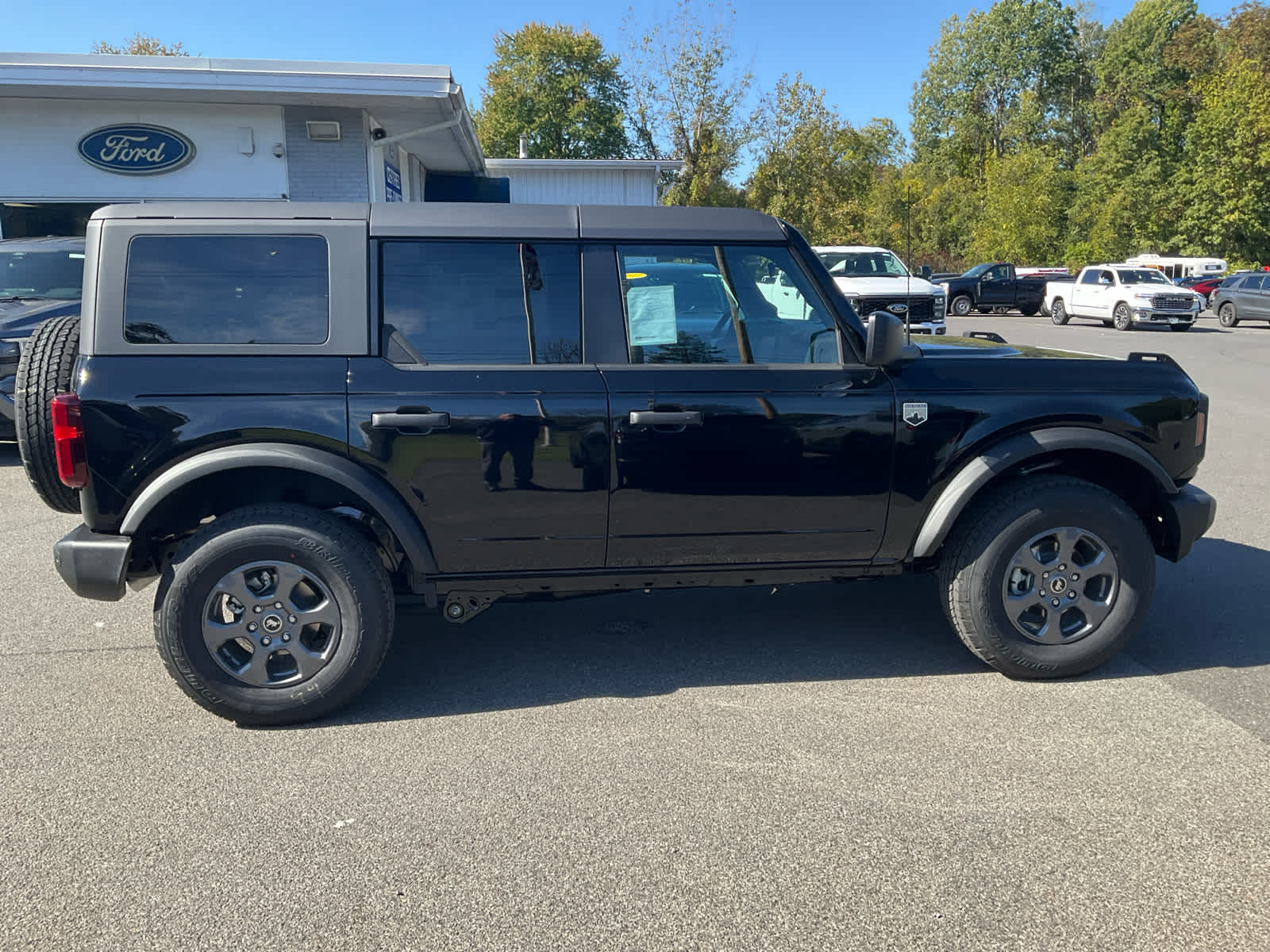 2025 Ford Bronco Big Bend photo 2