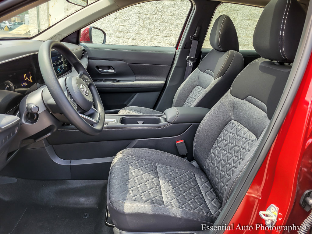 2025 Nissan Kicks SV photo 7