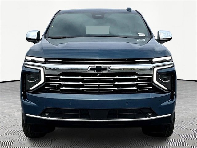 2026 Chevrolet Suburban Premier photo 2