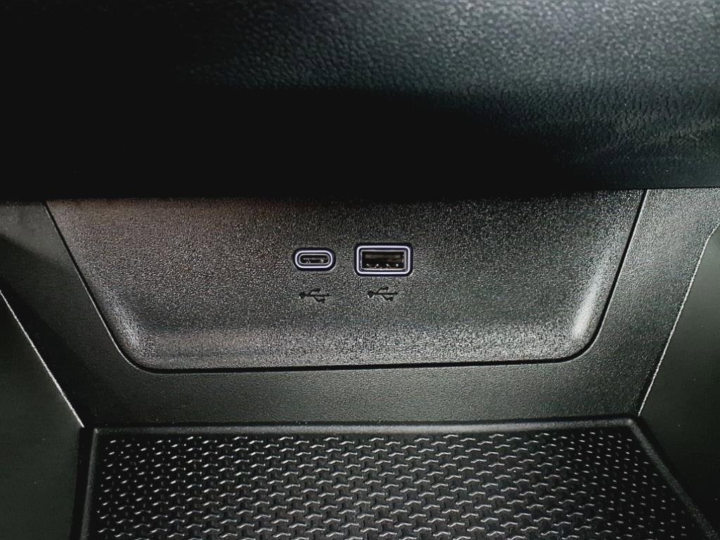 2026 Chevrolet Equinox LT photo 13