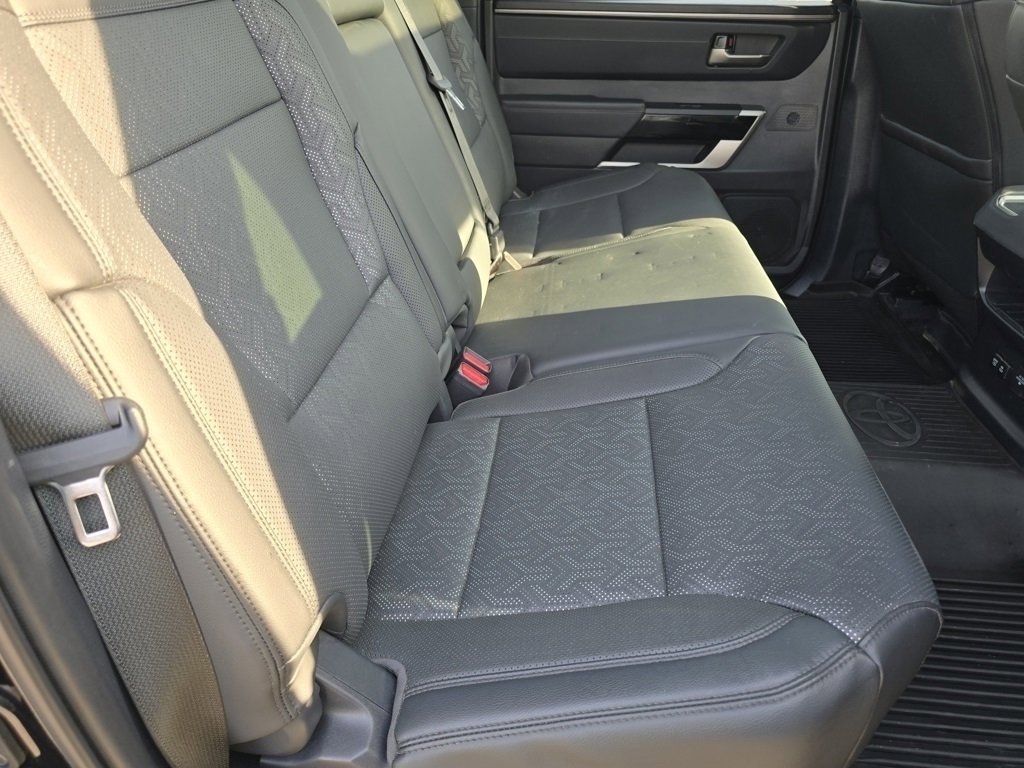 2025 Toyota Tundra Limited Platinum photo 25