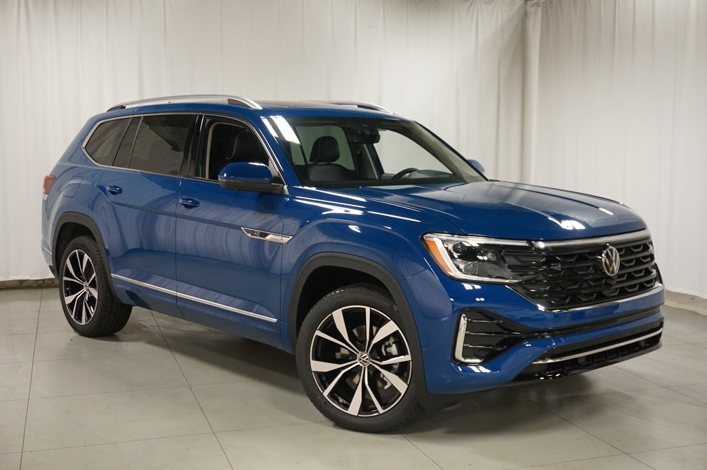 2025 Volkswagen Atlas SEL Premium R-Line photo 2