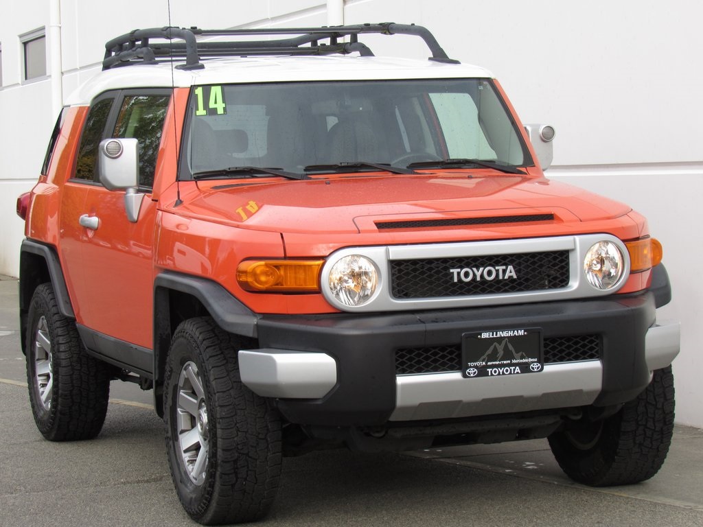 PreOwned 2014 Toyota FJ Cruiser Base 4D Sport Utility in Bellingham 