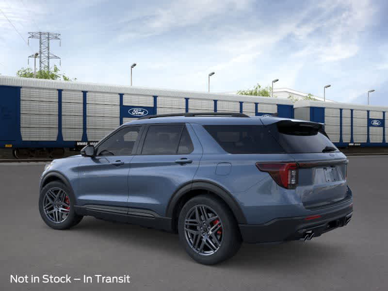 2025 Ford Explorer ST photo 4
