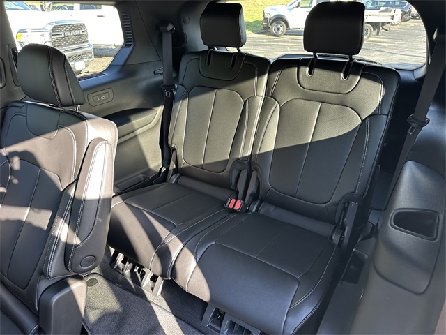 2025 Jeep Grand Cherokee Limited photo 12
