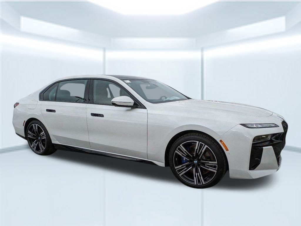 New 2024 Mineral White Metallic BMW xDrive60 image 1
