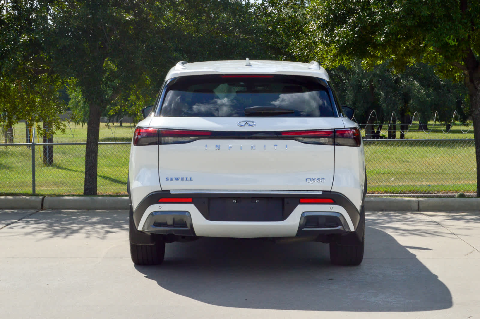 2023 Infiniti QX60 Sensory photo 3
