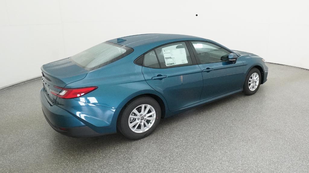 2026 Toyota Camry LE photo 22