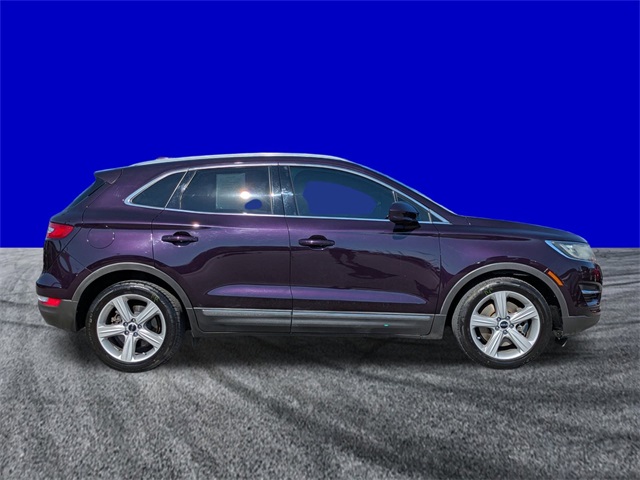 2015 Lincoln MKC Base photo 2