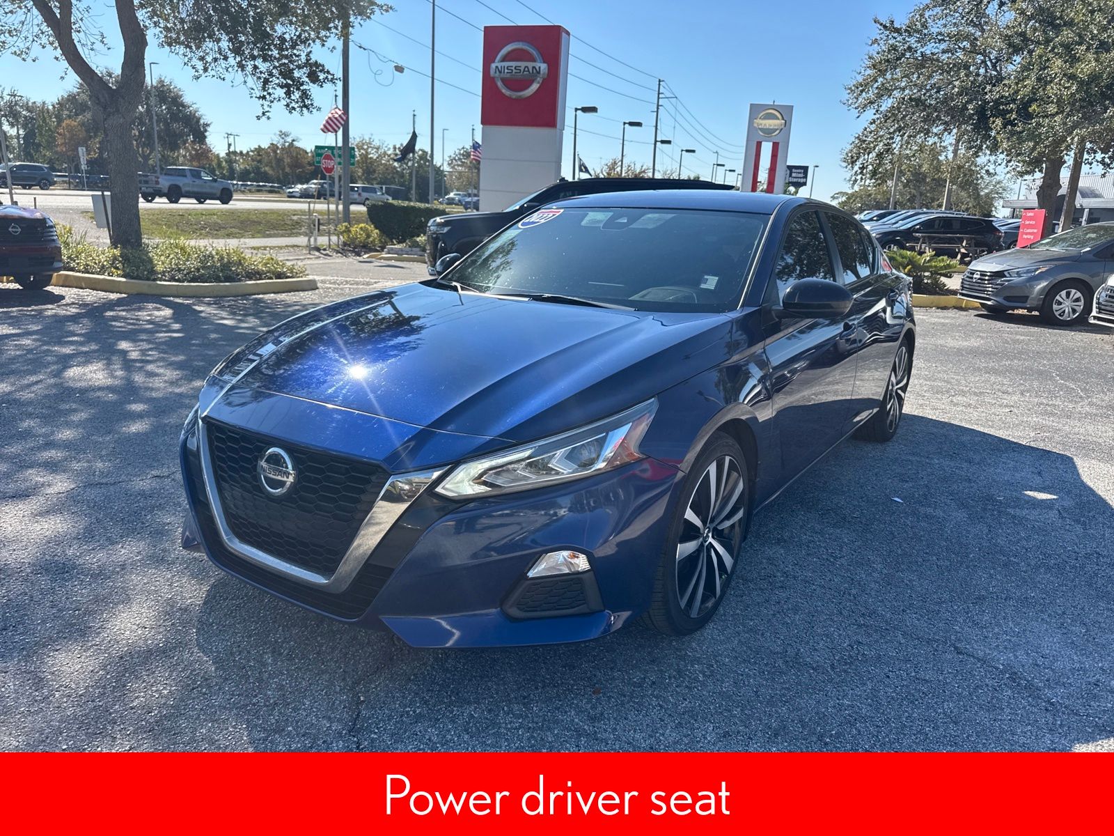 2022 Nissan Altima 2.5 SR photo 2