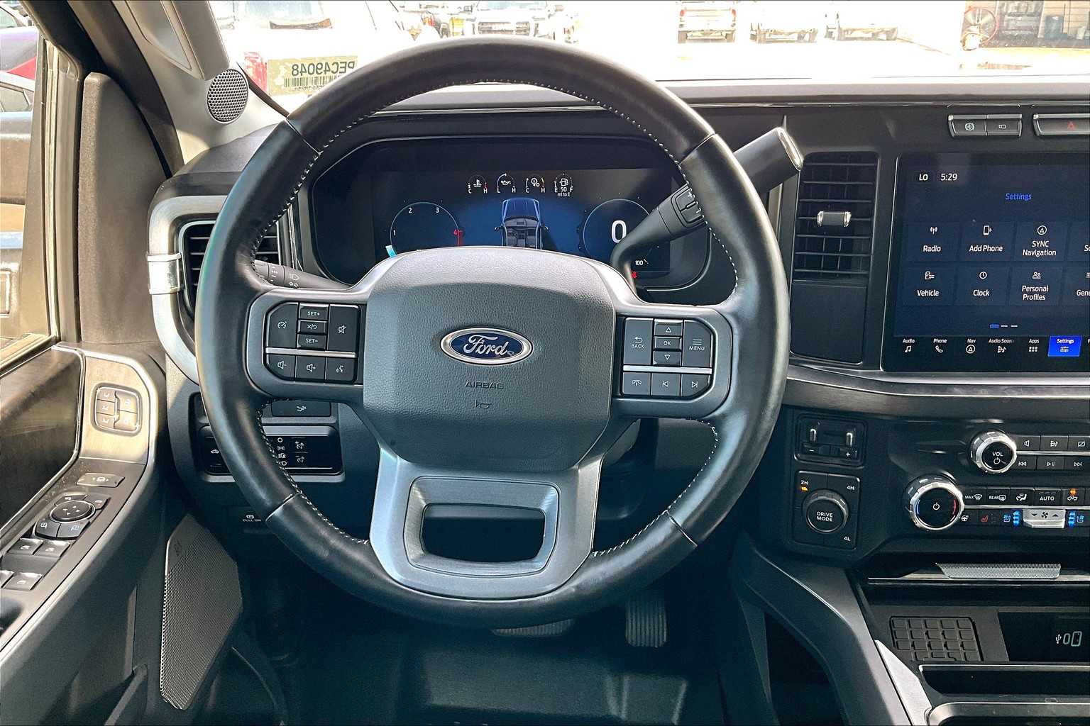 2023 Ford F-250 photo 9
