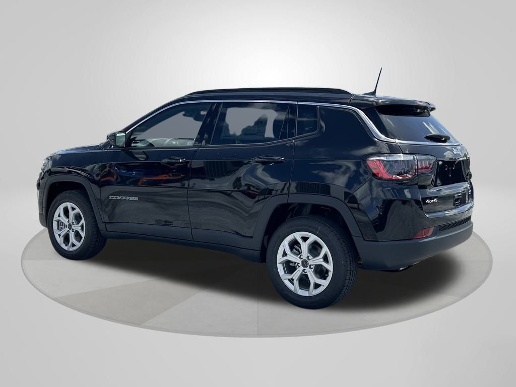 2025 Jeep Compass Latitude photo 6