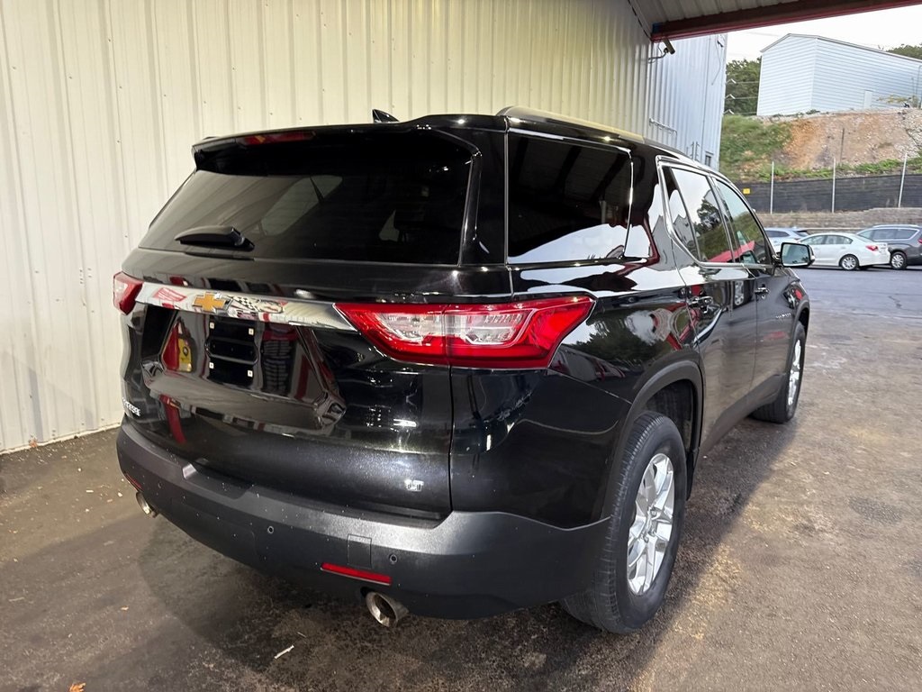 2019 Chevrolet Traverse Cloth photo 2