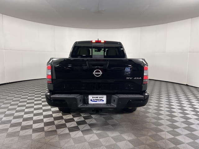 2023 Nissan Frontier SV photo 4