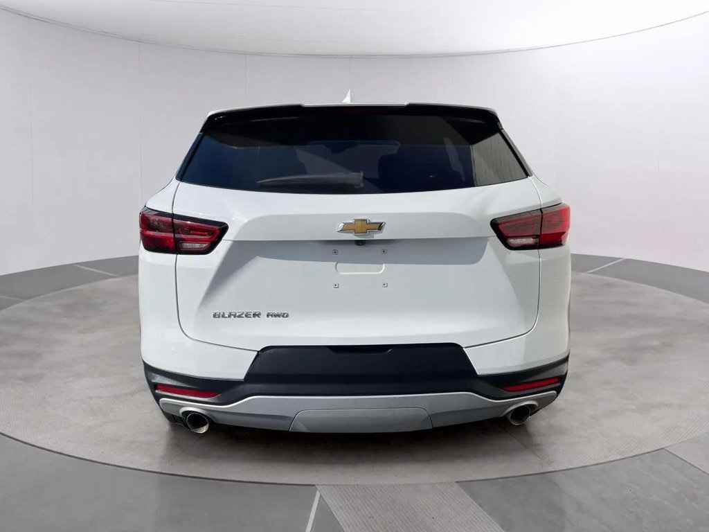 2025 Chevrolet Blazer 2LT photo 4