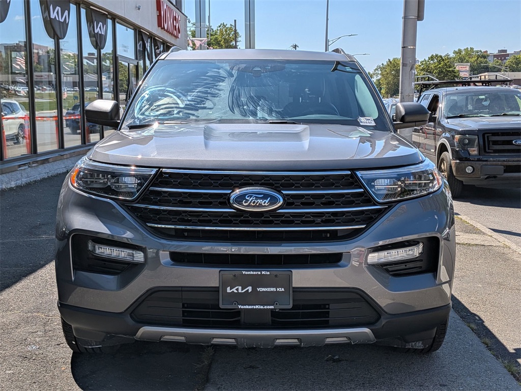 2021 Ford Explorer XLT photo 2
