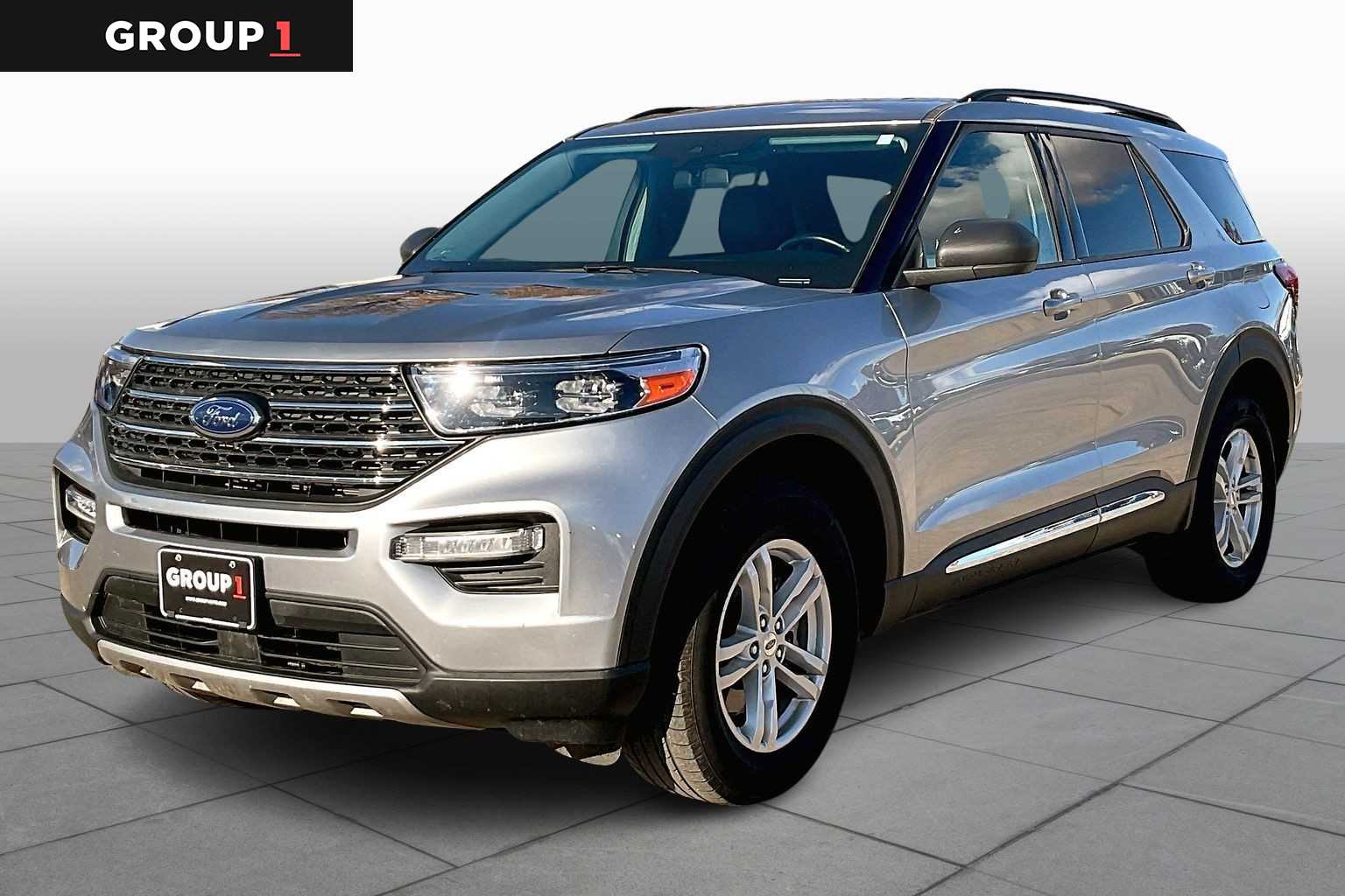 2023 Ford Explorer XLT's photo