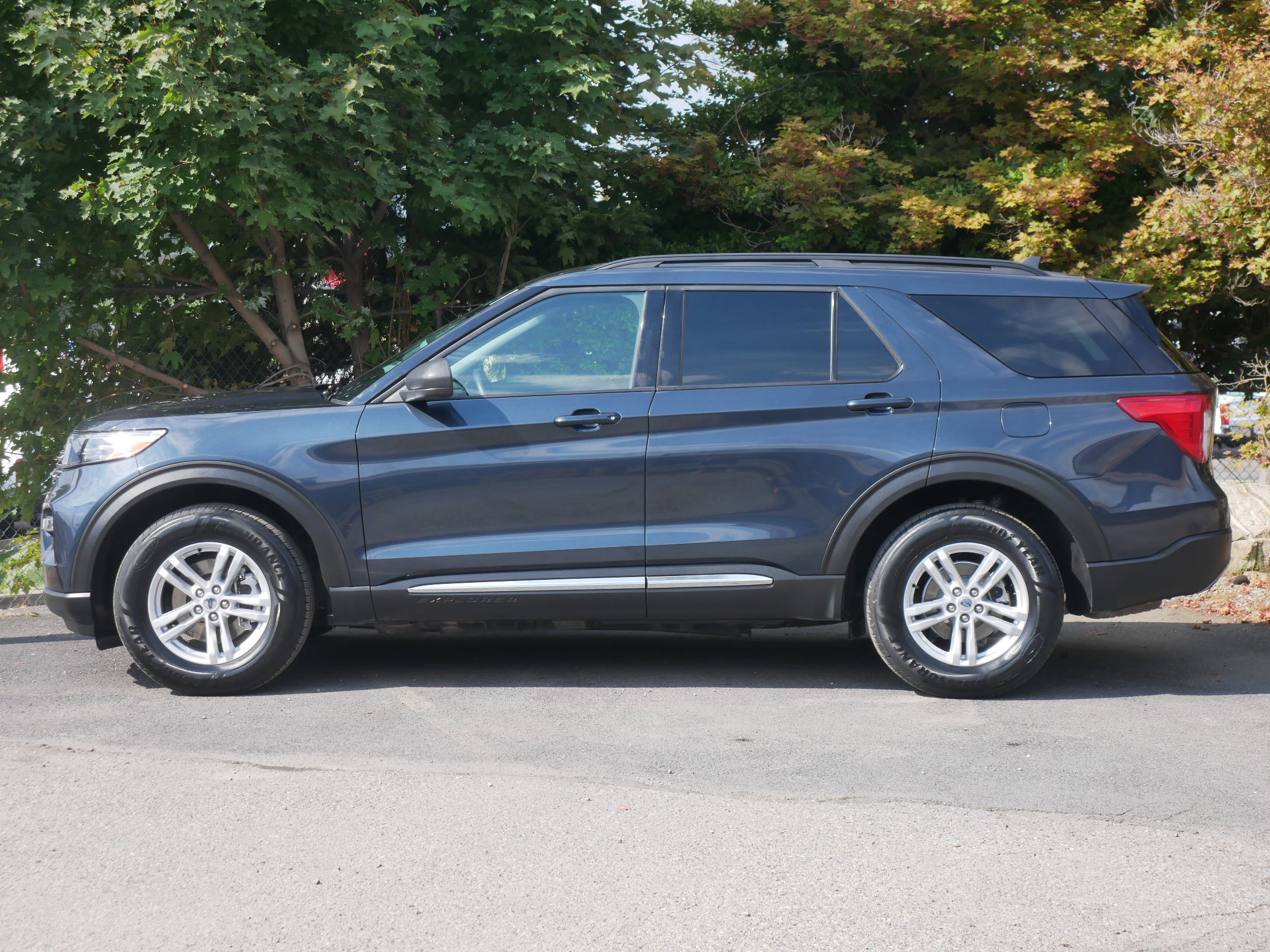2024 Ford Explorer XLT photo 12