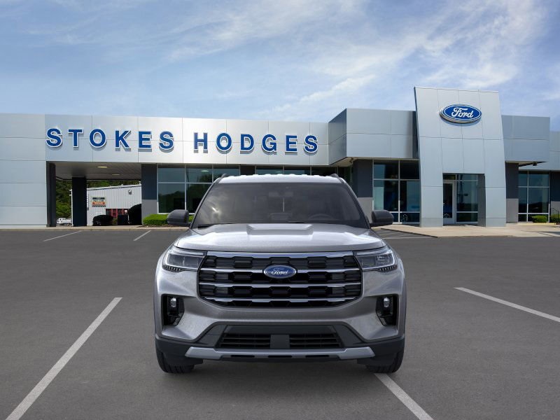 2026 Ford Explorer photo 2