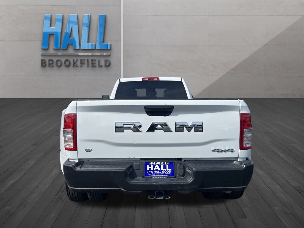 2022 Ram 3500 Tradesman photo 4