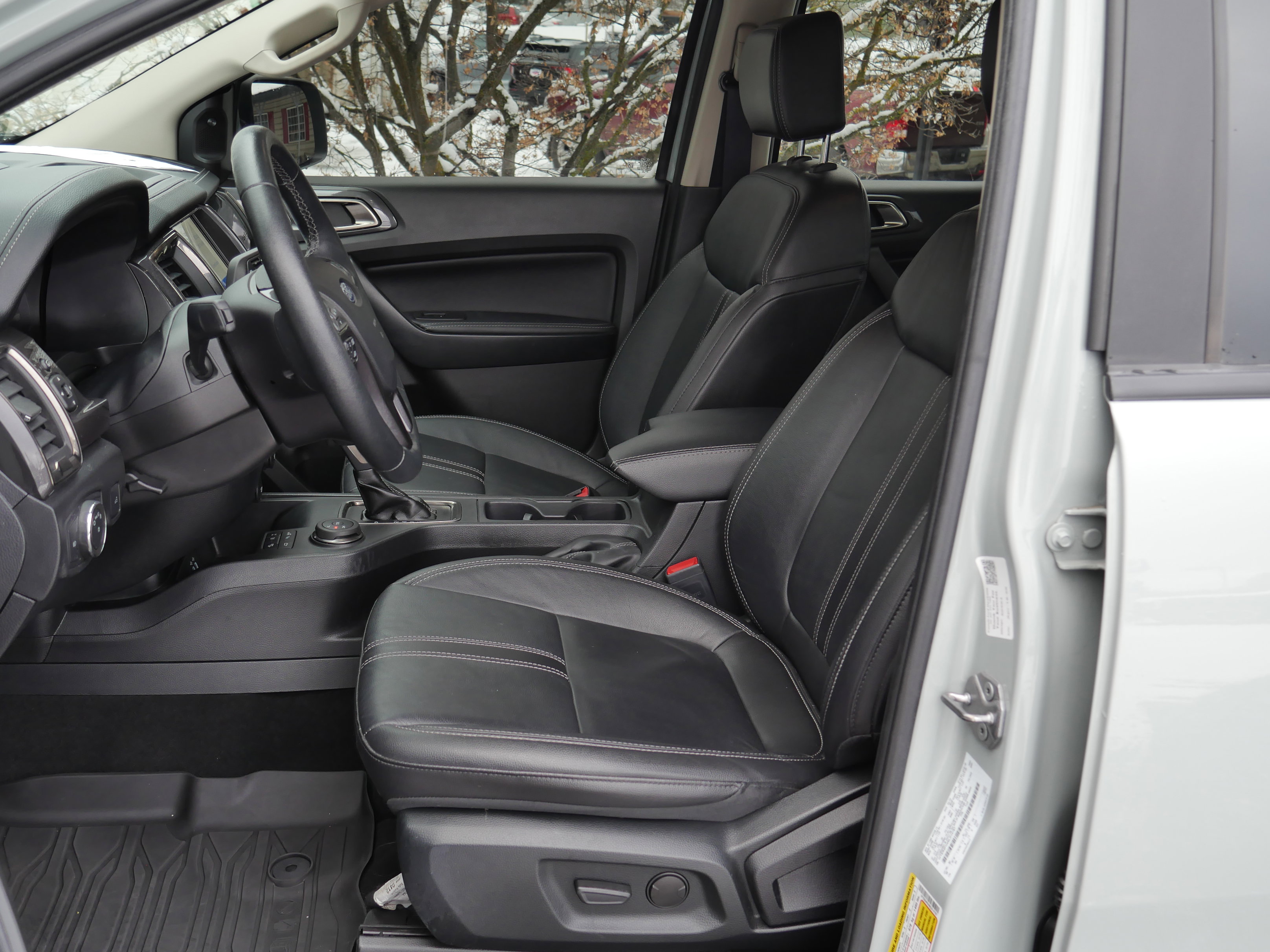 2022 Ford Ranger Lariat photo 2