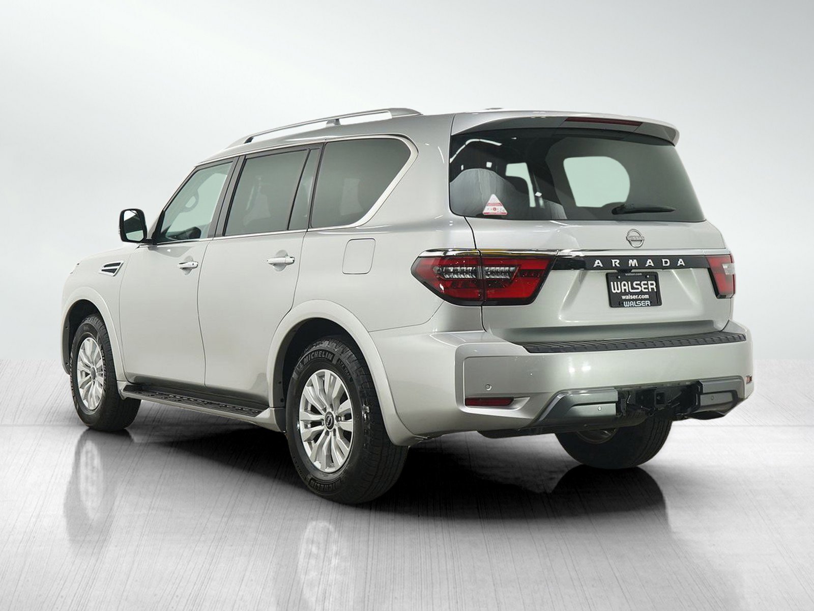 2024 Nissan Armada SV photo 2