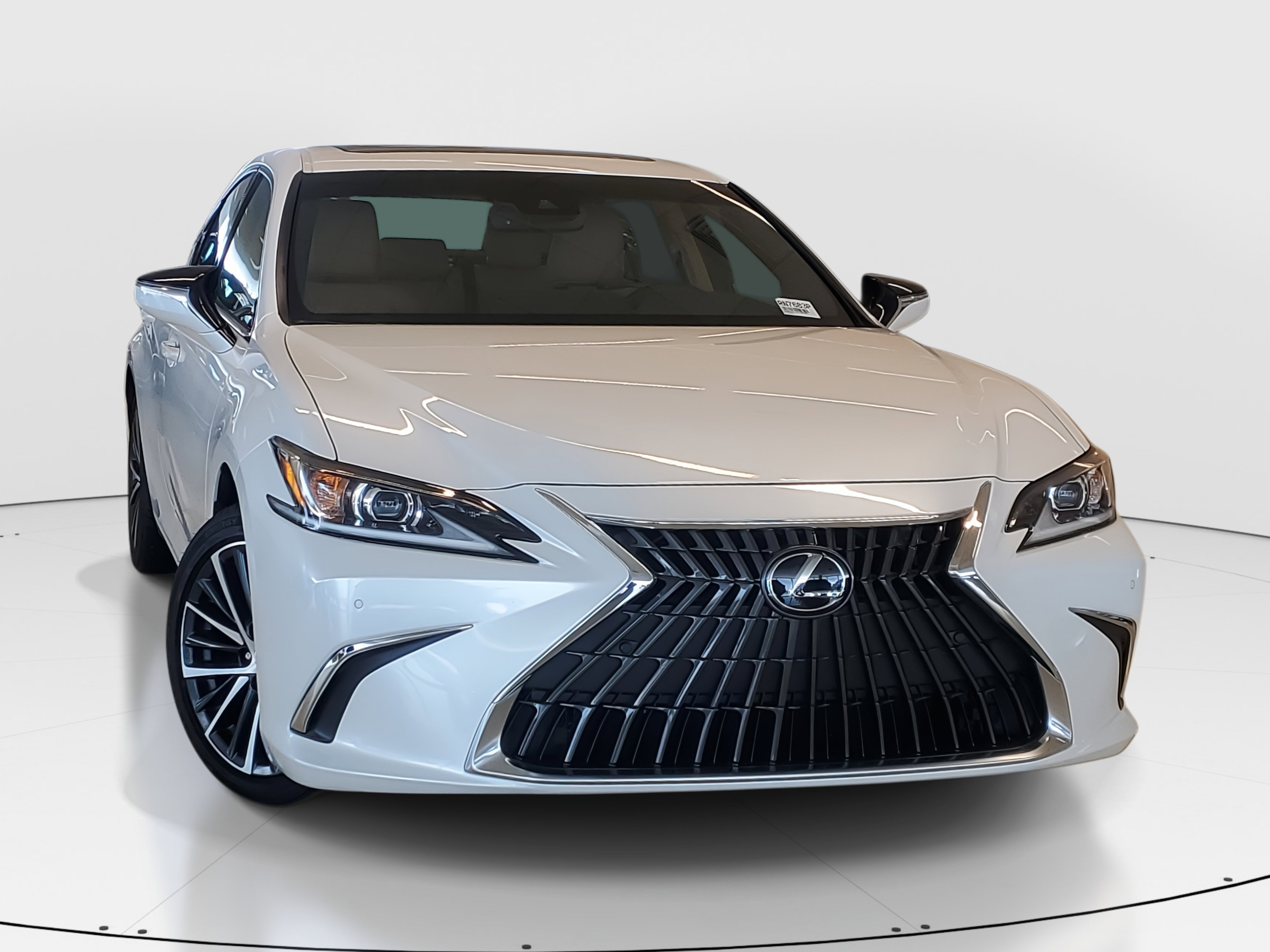 2025 Lexus ES 350 photo 3