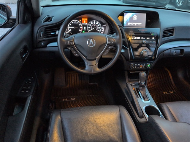 2013 Acura ILX 2.0L Technology photo 9