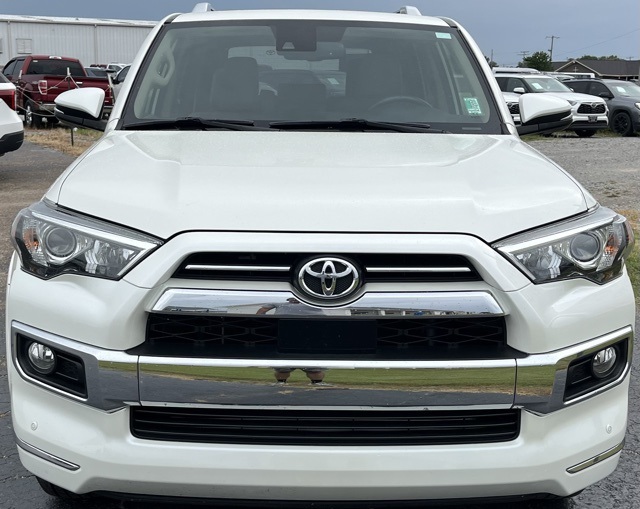 2020 Toyota 4Runner Limited photo 2